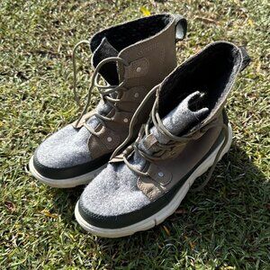 Sorel Explorer Boots Women's Size 7.5